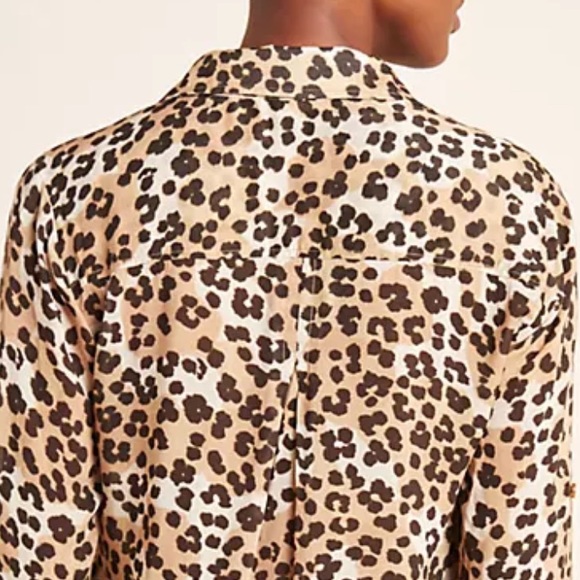 Cloth & Stone Lana Leopard Print Roll Tab Shirt Tail Button Down Shirt Size XS - Picture 8 of 15